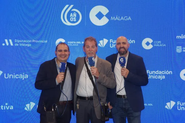 Andrés Atienza, Pedro González y Emilio Guerrero durante el programa especial con motivo de la gala